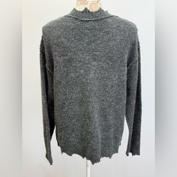 MAGASCHONI Gray V-Neck shark bite trim Sweater size S - Picture 4 of 12
